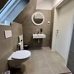 Pension-sendis בית הארחה 3*