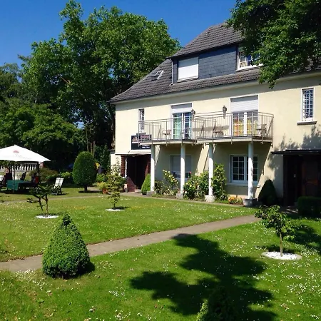 Pension-sendis 3*