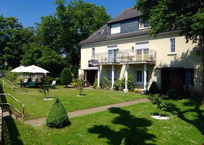 Pension-sendis 3*
